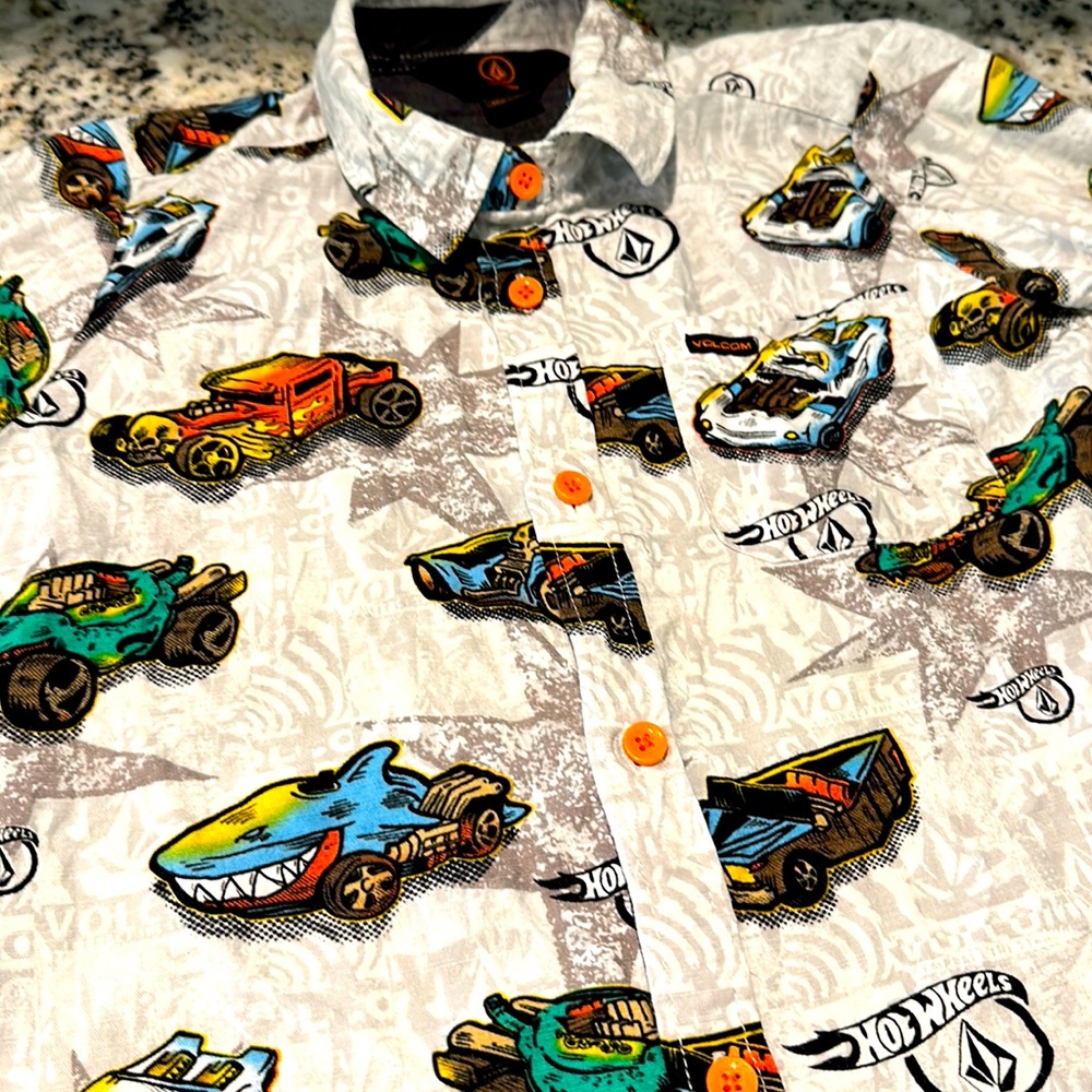 Button up hot wheels volcom shirt